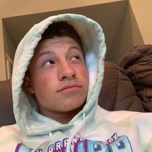 Meet your Posher, Logan